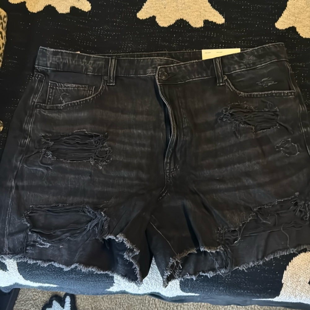 ~American Eagle mom shorts